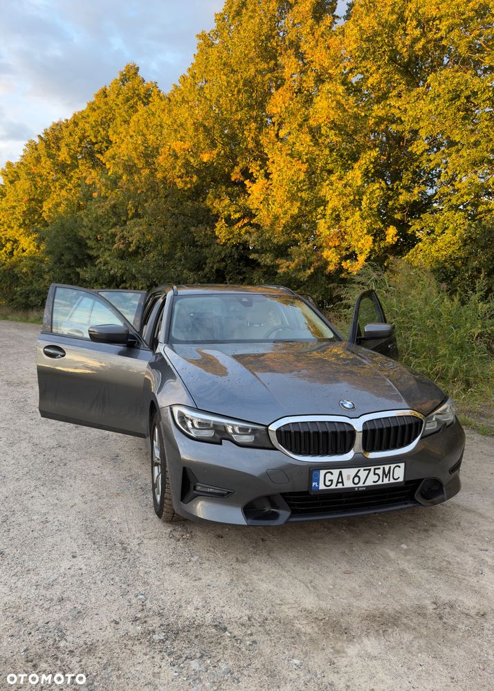 BMW Seria 3 320d Sport-Aut Efficient Dynamics Edition Luxury Line - 7