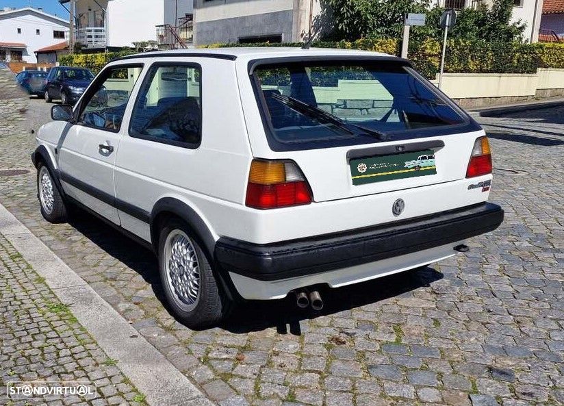 VW Golf 1.8 GTI 16V - 10