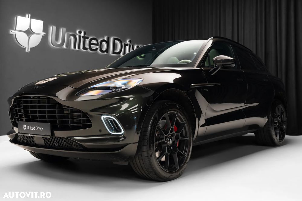 Aston Martin DBX - 1