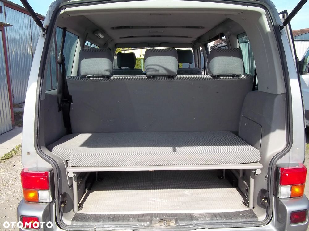 Volkswagen Multivan Standard - 6