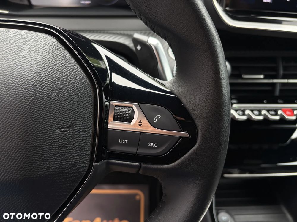 Peugeot 2008 1.2 PureTech Allure Pack S&S EAT8 - 24