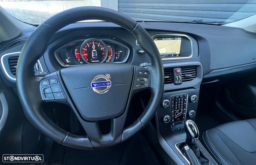 Volvo V40 1.5 T3 Sport Edition Geartronic - 11