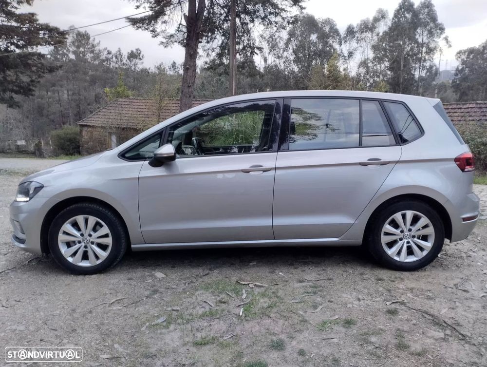VW Golf 1.6 TDI Confortline - 4