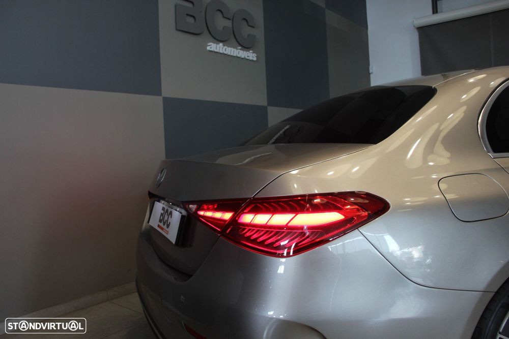 Mercedes-Benz C 300 d AMG Line - 24