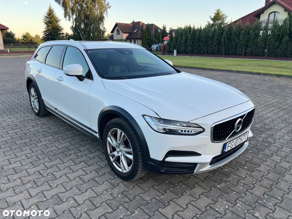 Volvo V90 - 1