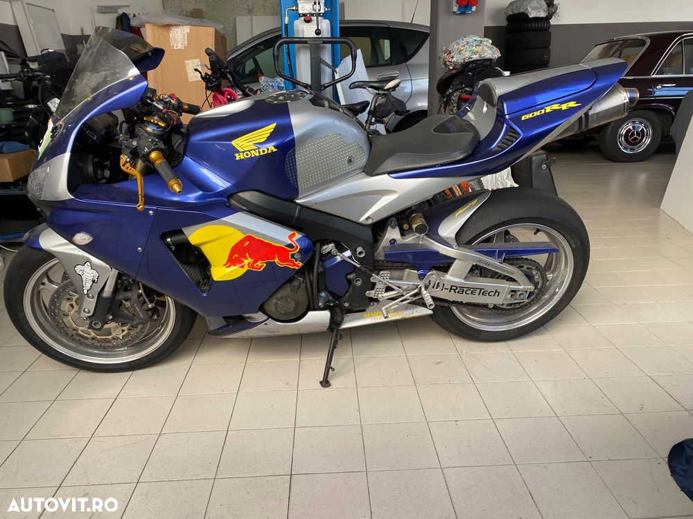 Honda CBR 600RR - 3