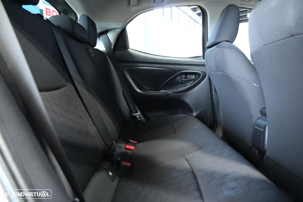 Toyota Yaris 1.5 HDF Comfort - 11