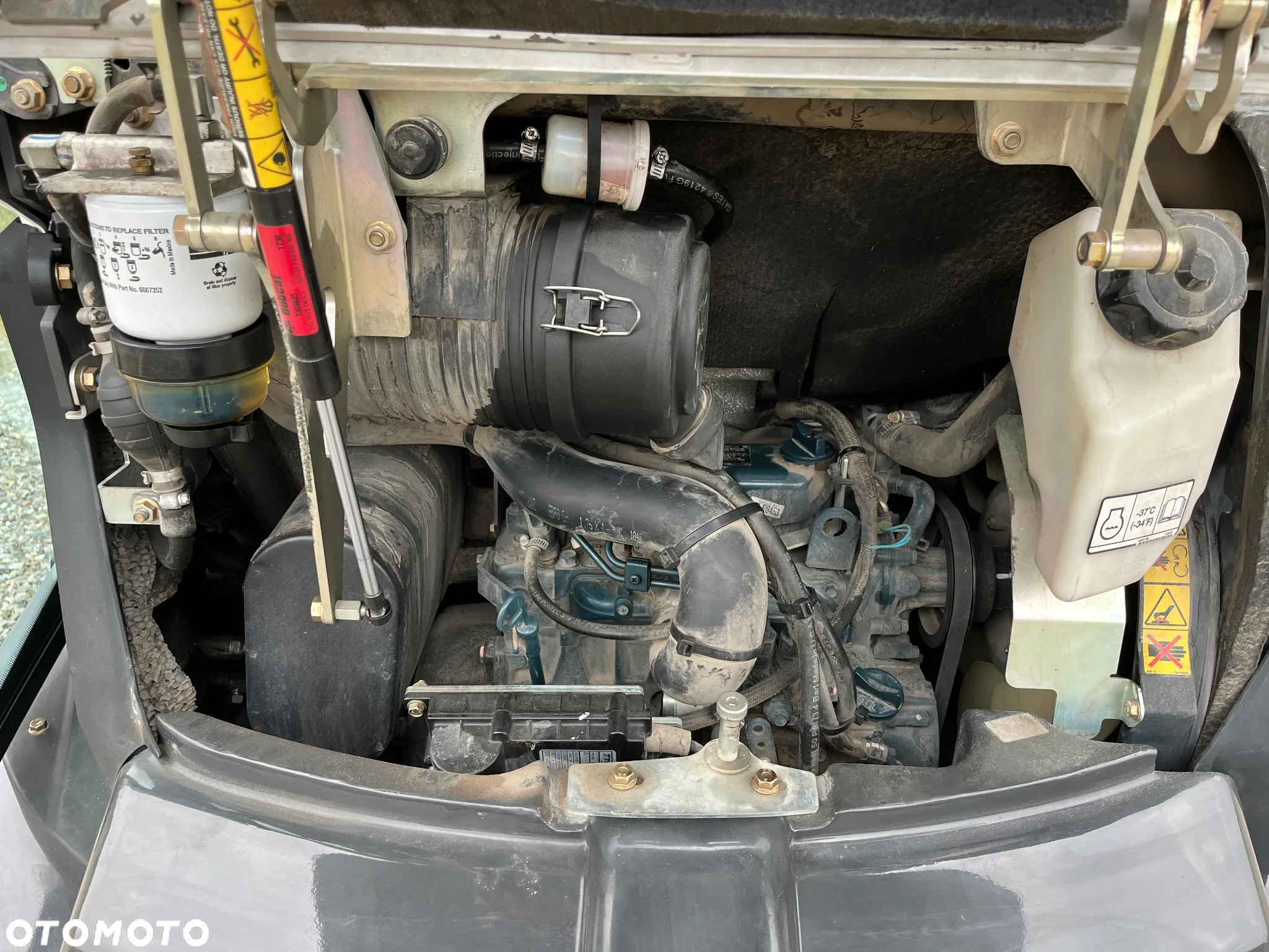 Bobcat E27 - 8