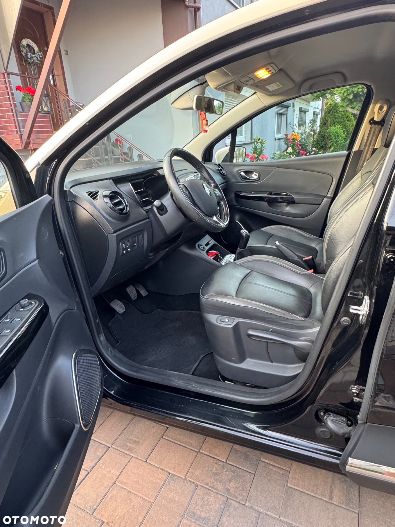 Renault Captur 0.9 Energy TCe XMOD - 25