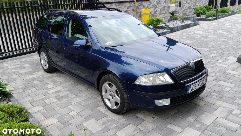 Skoda Octavia 2.0 TDI Ambiente DSG - 1