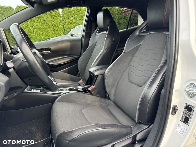 Toyota Corolla - 10
