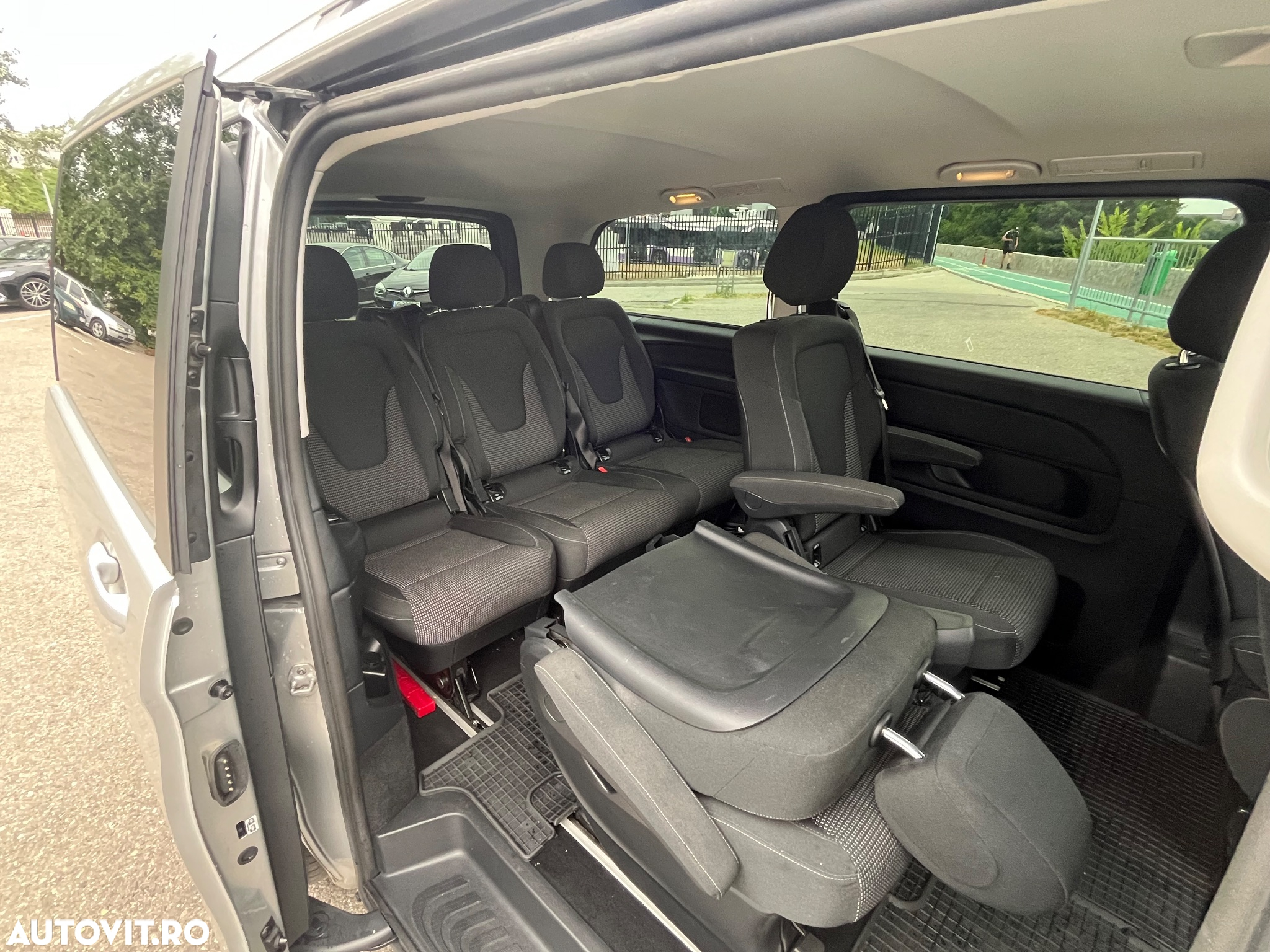 Mercedes-Benz V 220 d Combi Lung 163 CP RWD 9AT Avantgarde - 4