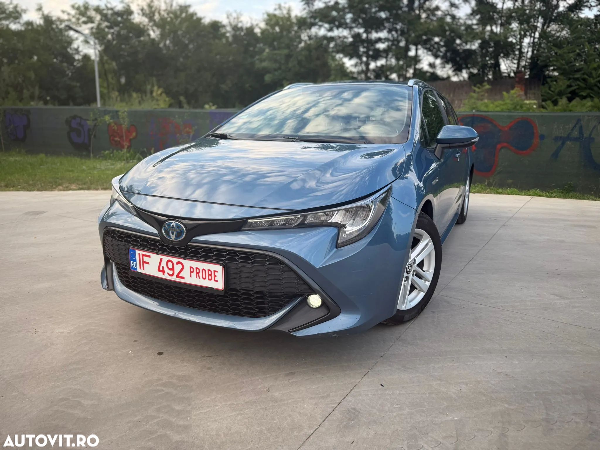 Toyota Corolla 1.8 HSD Dynamic GR Sport - 1