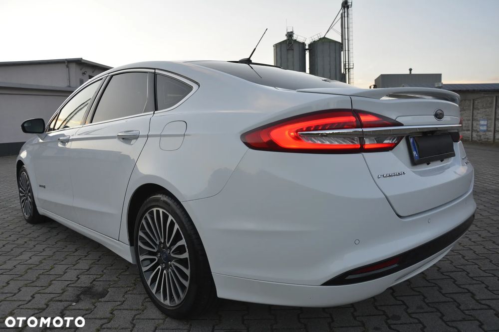 Ford Fusion - 6