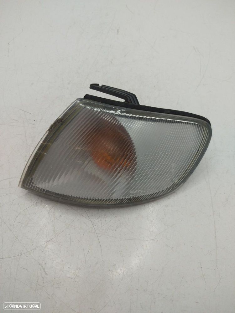 Farolim De Pisca Frente Esq Nissan Almera I Hatchback (N15) - 1