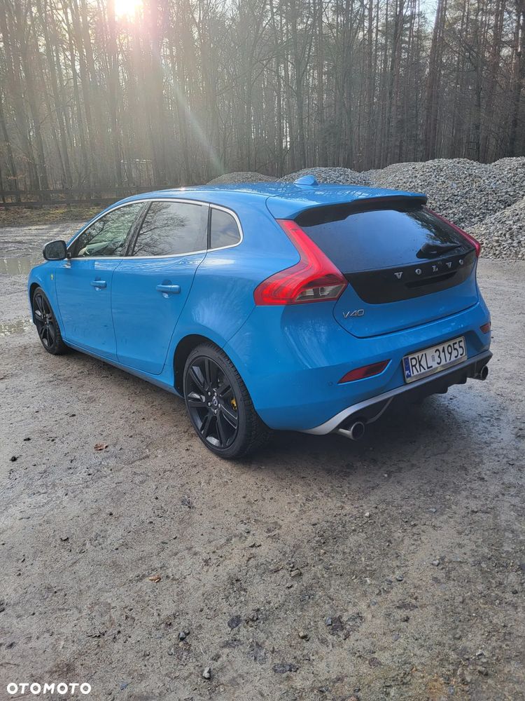 Volvo V40 D2 R Design - 4