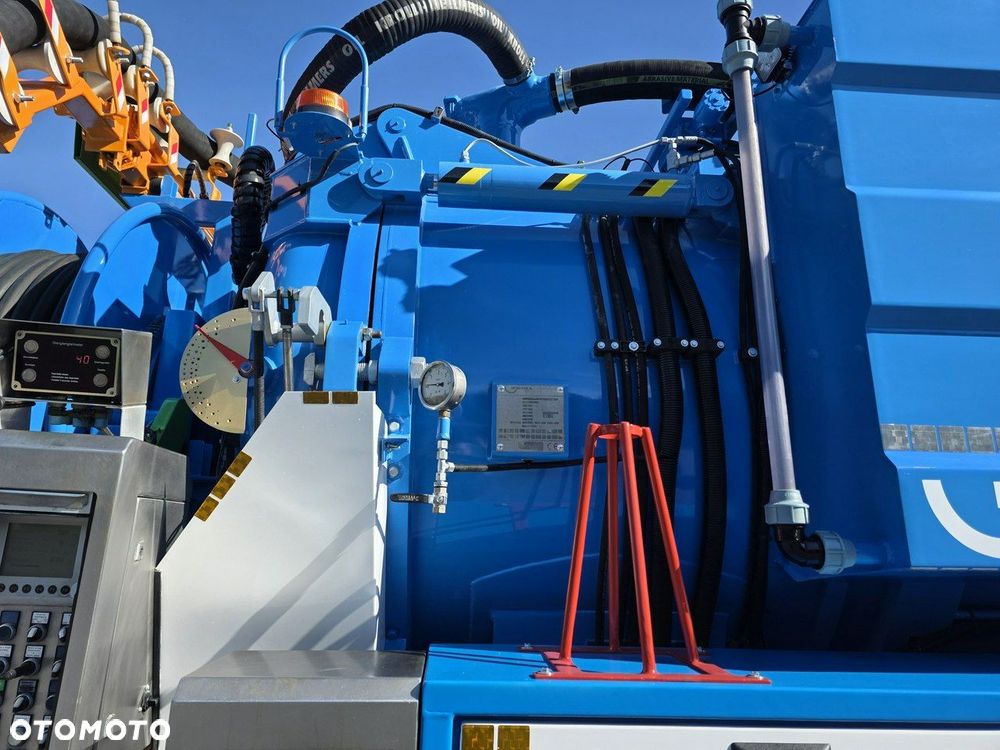 DAF WUKO KROLL 2 x URACA KOMBI DO CZYSZCZENIA KANAŁÓW - 24