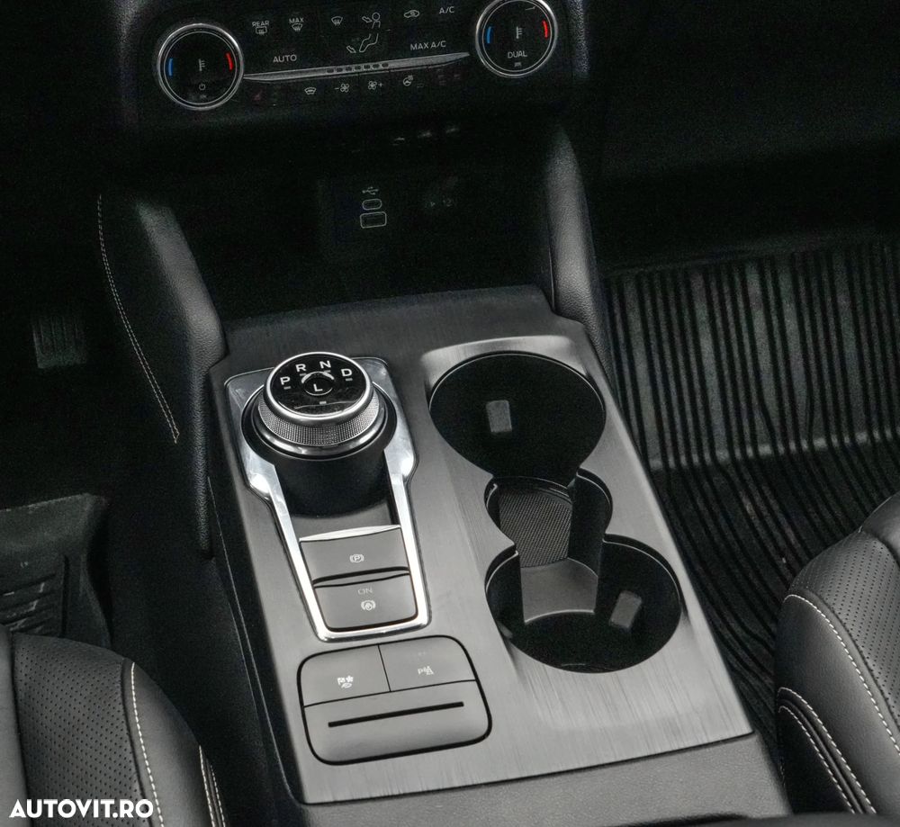 Ford Kuga 2.5 Duratec FHEV AWD Vignale - 23