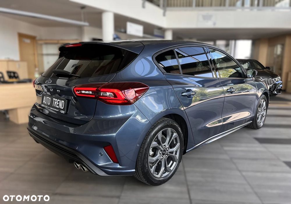 Ford Focus 1.0 EcoBoost Hybrid ST-LINE X - 5