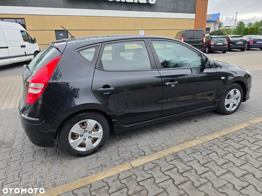Hyundai i30 1.4 Classic EU5 - 24