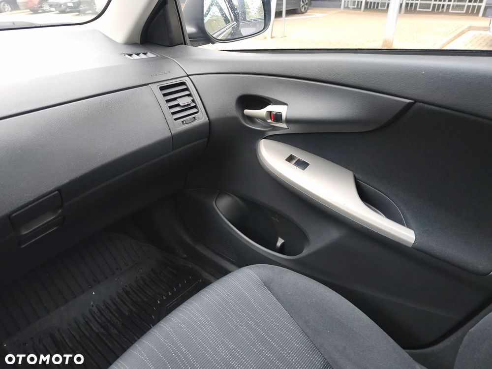 Toyota Corolla 1.6 2010 - 16