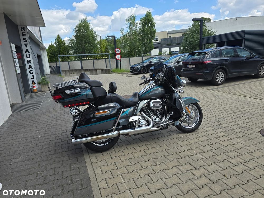 Harley-Davidson FLHTCU Ultra - 6