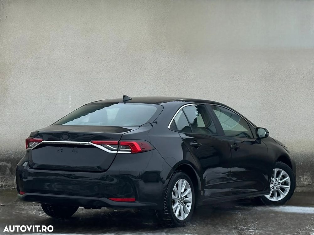 Toyota Corolla 1.8 Business Edition - 4