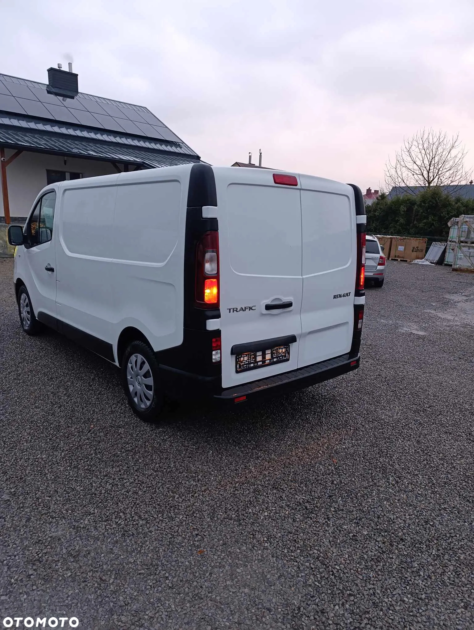 Renault Trafic - 2