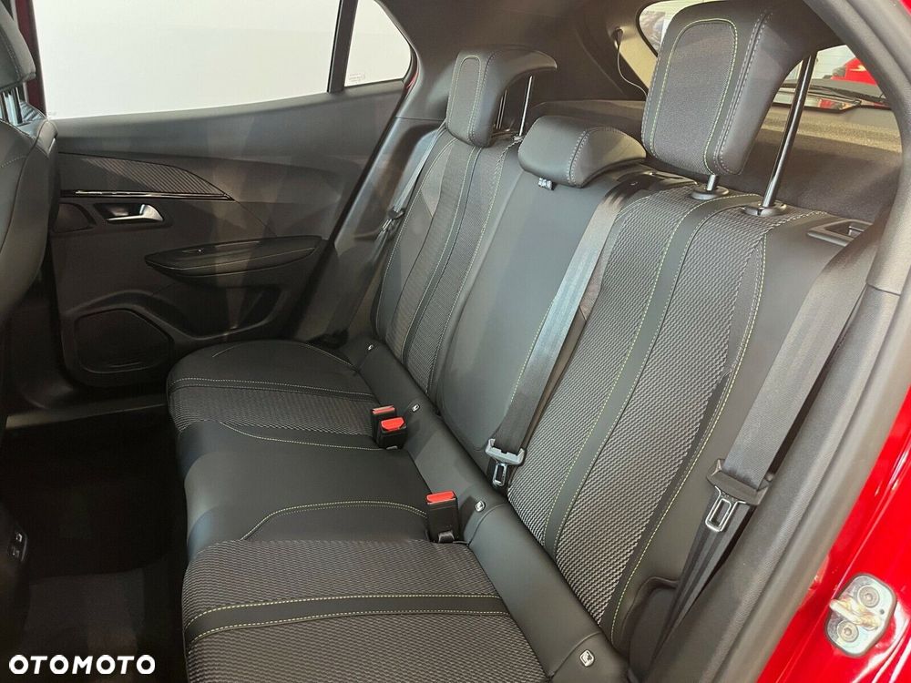 Peugeot 2008 - 12