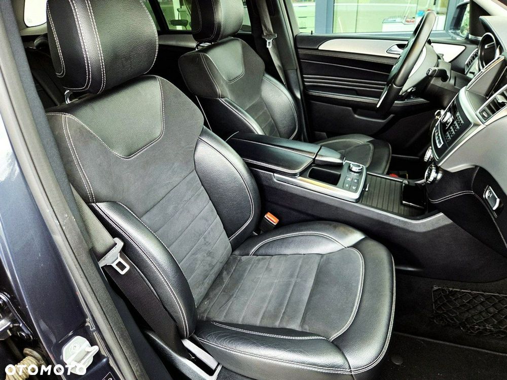 Mercedes-Benz ML 350 BlueTec 4-Matic - 30