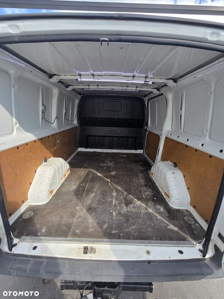 Ford Transit - 11
