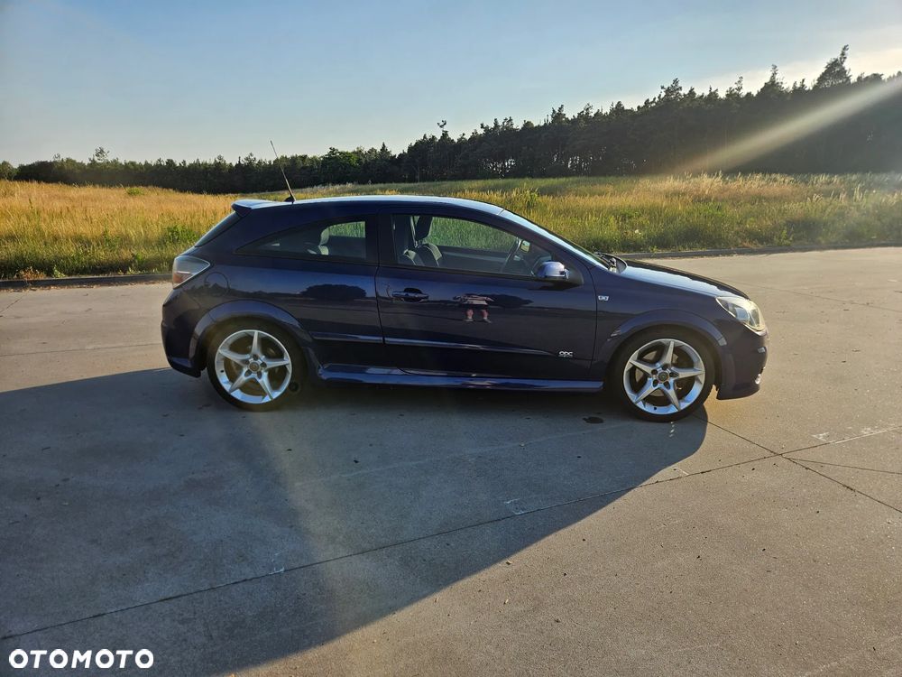 Opel Astra 1.6 T Sport - 2