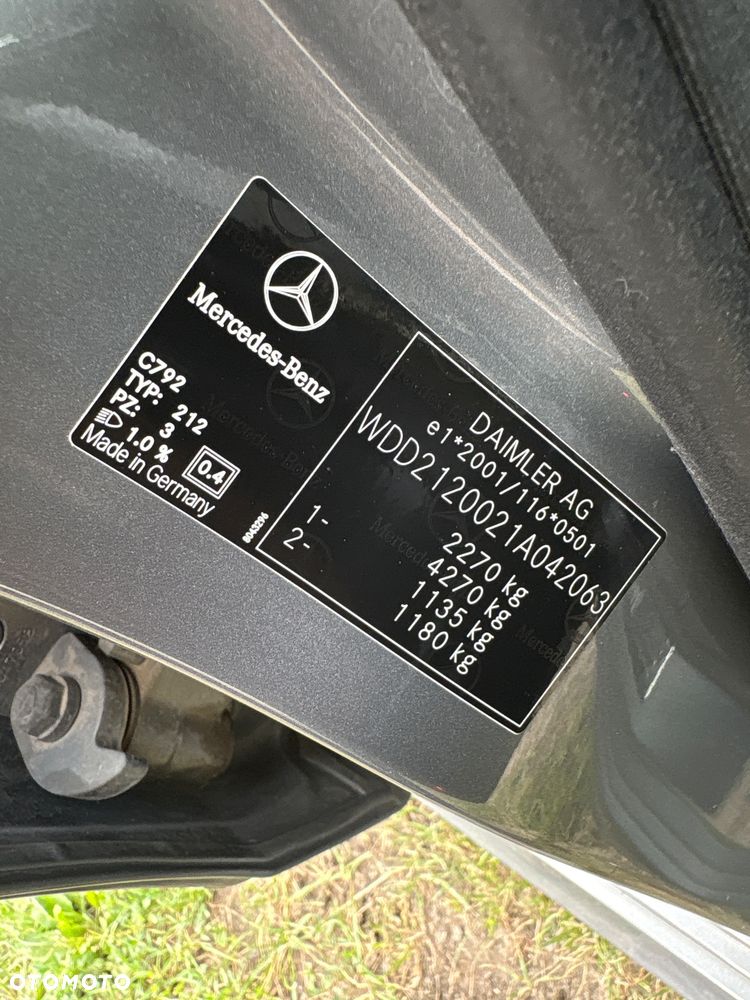 Mercedes-Benz Klasa E 220 CDI BlueEff Avantgarde - 33