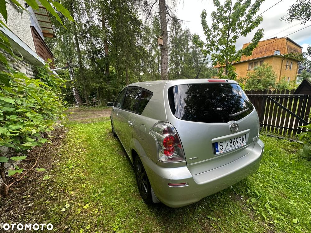 Toyota Corolla Verso - 21