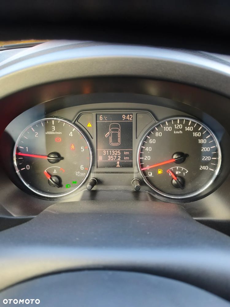 Nissan X-Trail 2.0 dCi SE - 4