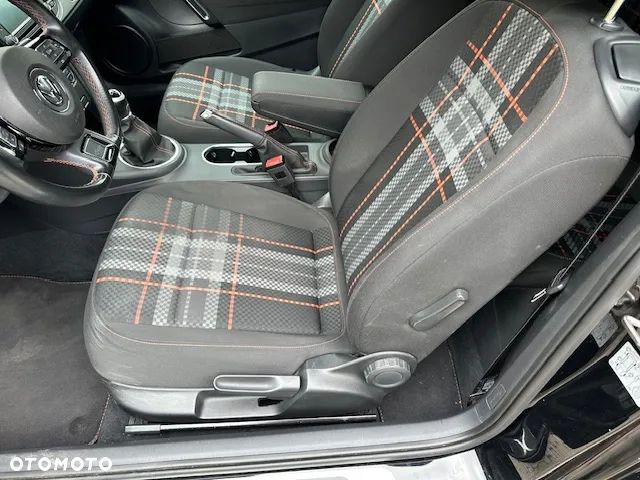 Volkswagen Beetle The Cabriolet 2.0 TDI BlueMotion Technology Club - 25