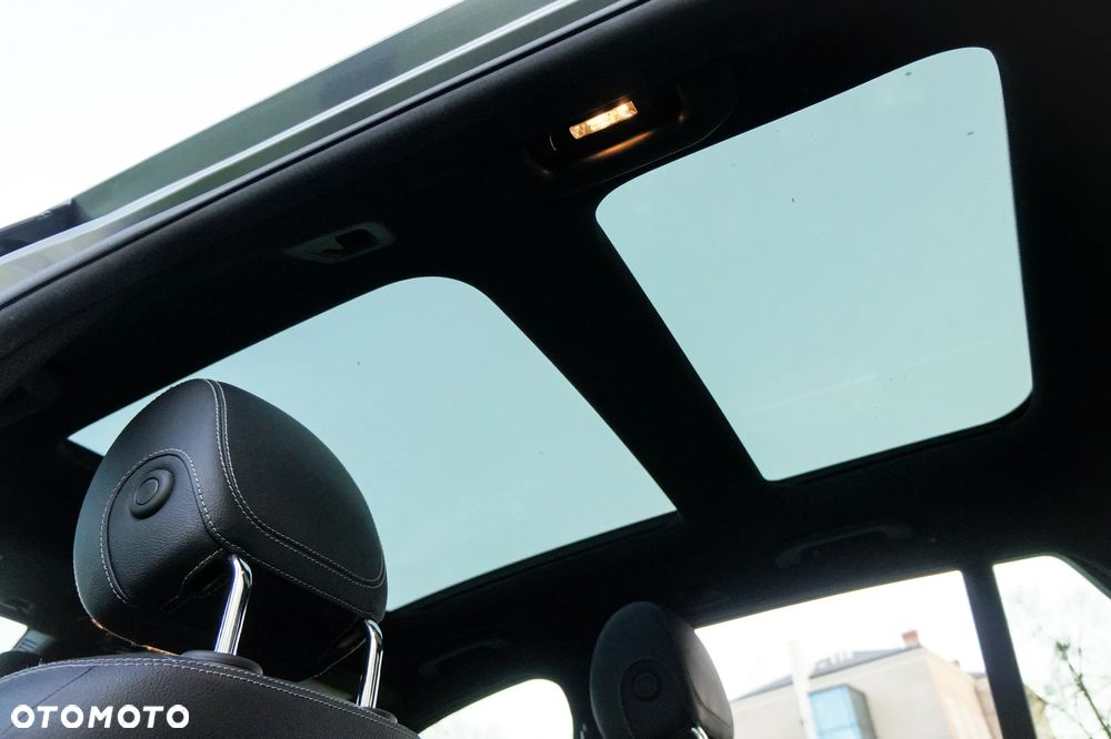 Mercedes-Benz Klasa C 300 9G-TRONIC AMG Line - 27