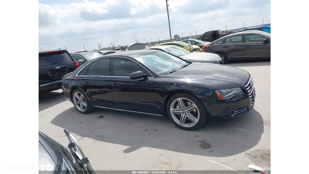 Audi A8 - 4
