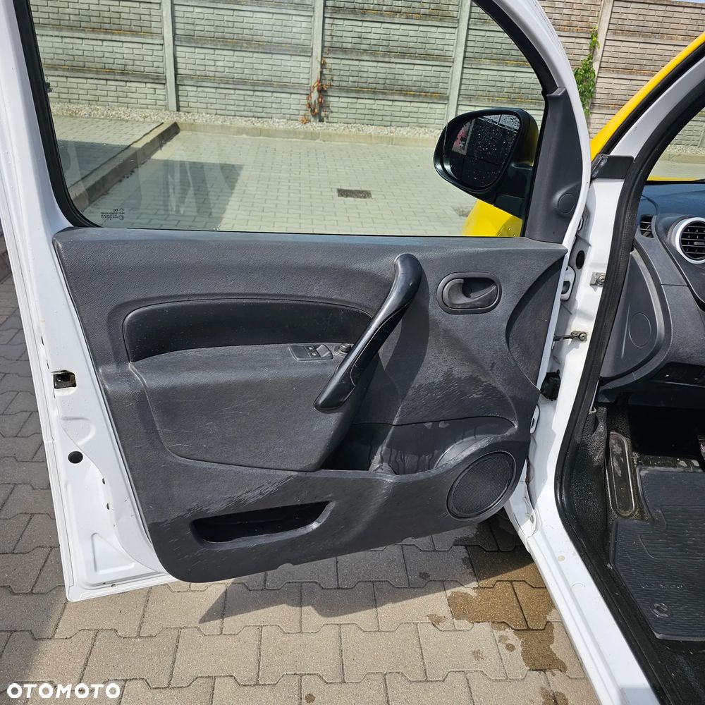 Renault 4 E-Tech - 17