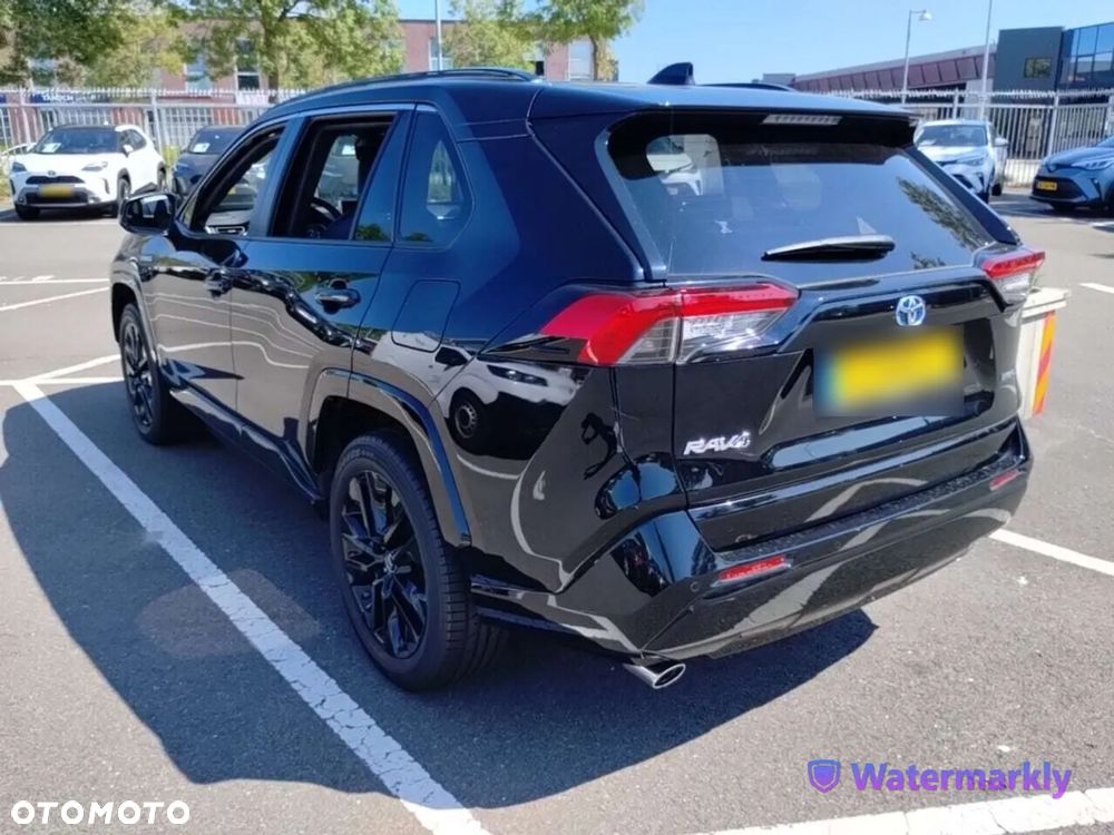 Toyota RAV4 - 4