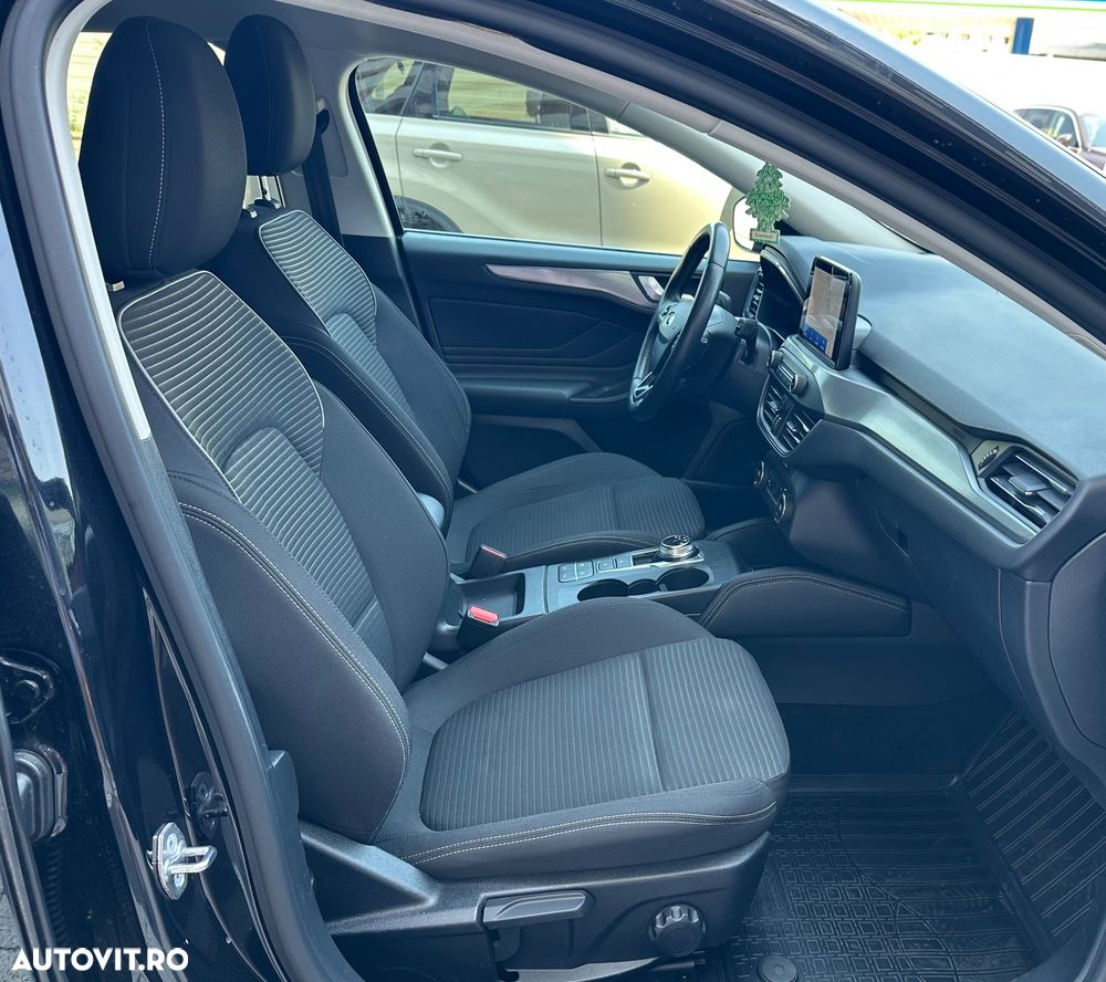 FORD Focus 2020 — imagine 20