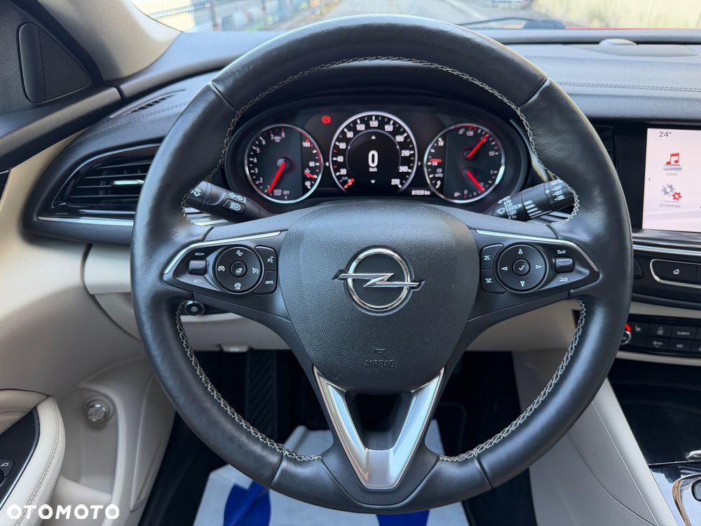 Opel Insignia - 19