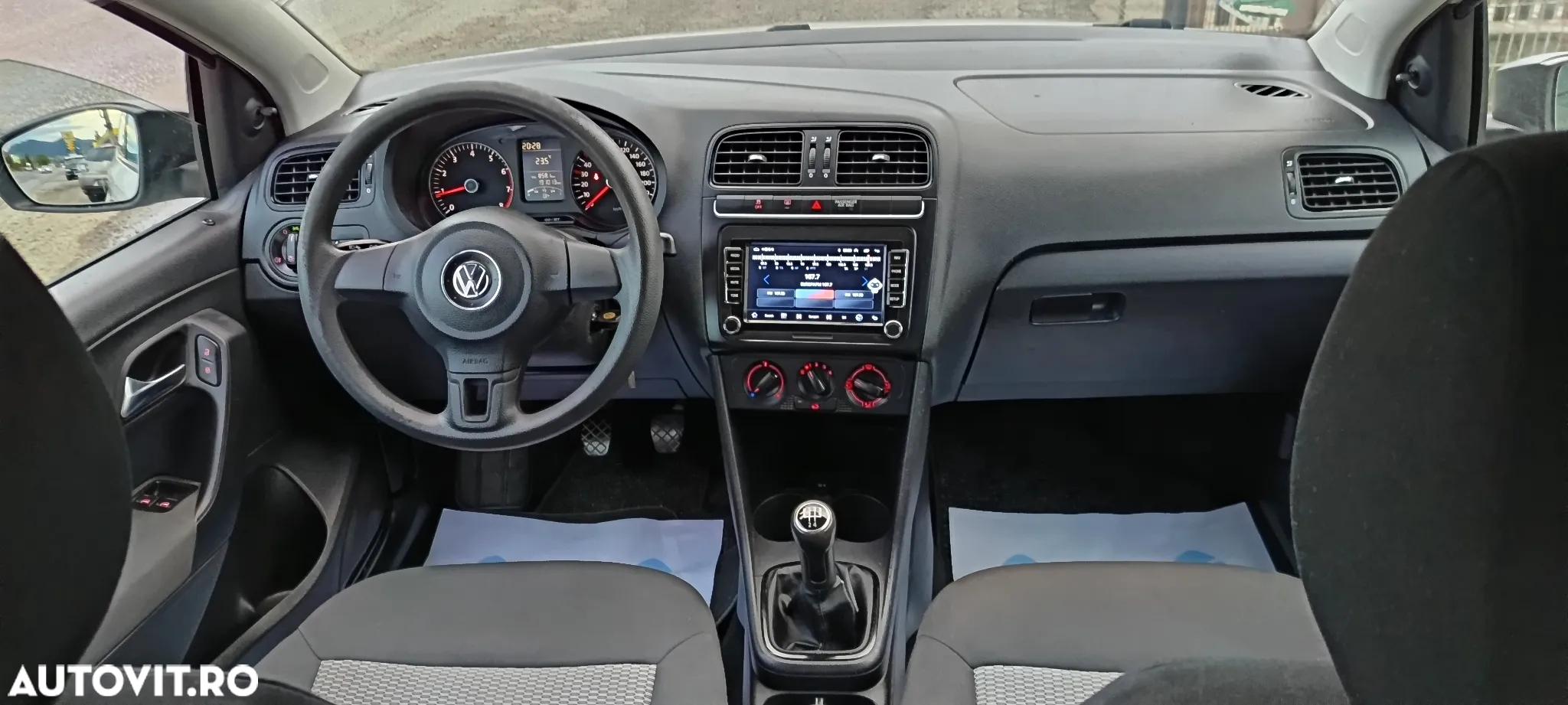 Volkswagen Polo 1.2 Life - 9