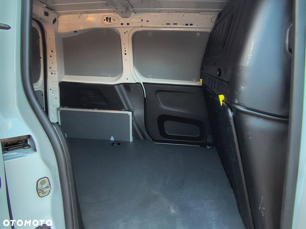 Opel Combo 1,5D 131KM - 10