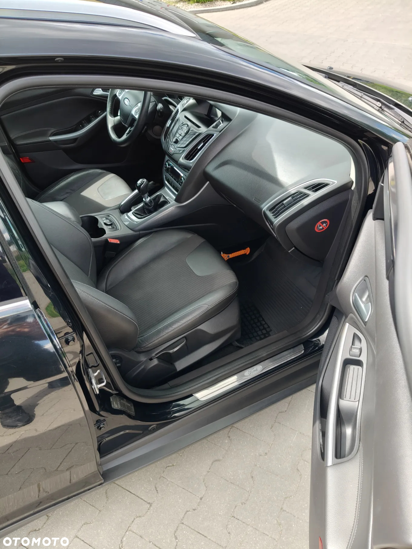 Ford Focus 1.6 EcoBoost Edition - 9