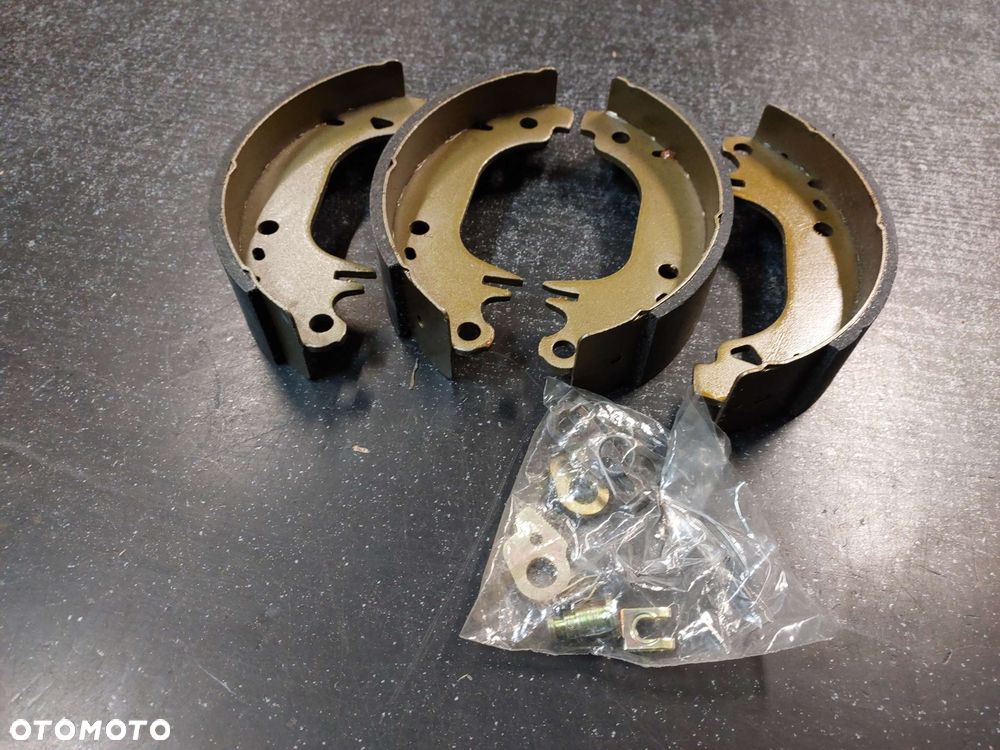 SZCZĘKI HAM. 180x40  PEUGEOT 309 I, 309 II; RENAULT 11, 5, 9, SUPER 5 1.0-1.9D 01.72-12.96 - 2