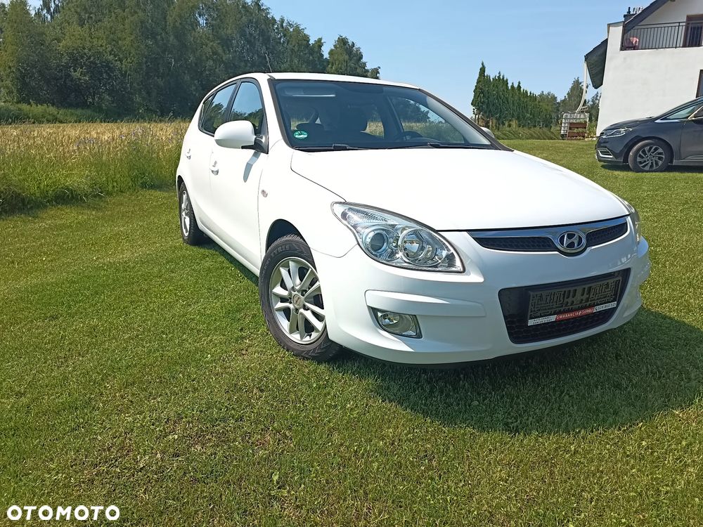 Hyundai i30 2.0 Premium - 13