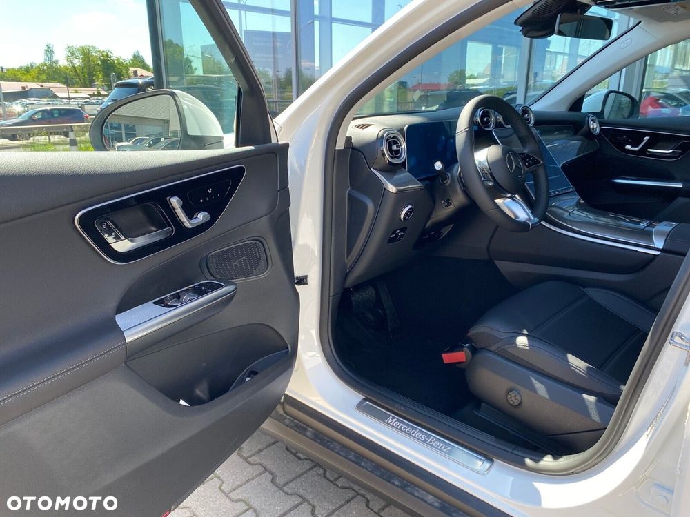Mercedes-Benz GLC - 9
