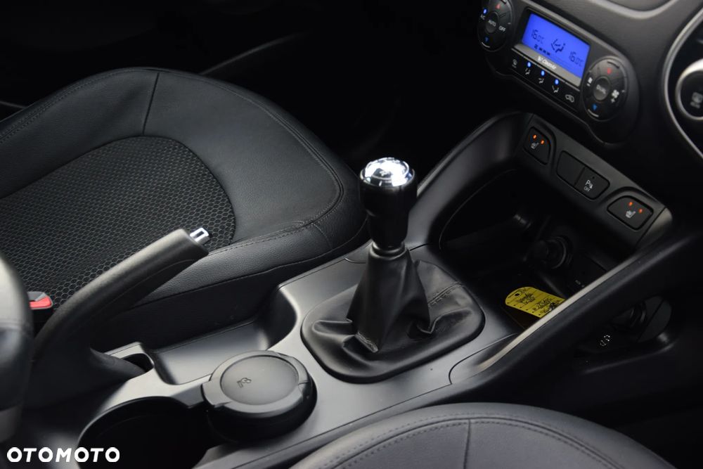 Hyundai ix35 2.0 2WD Style - 21