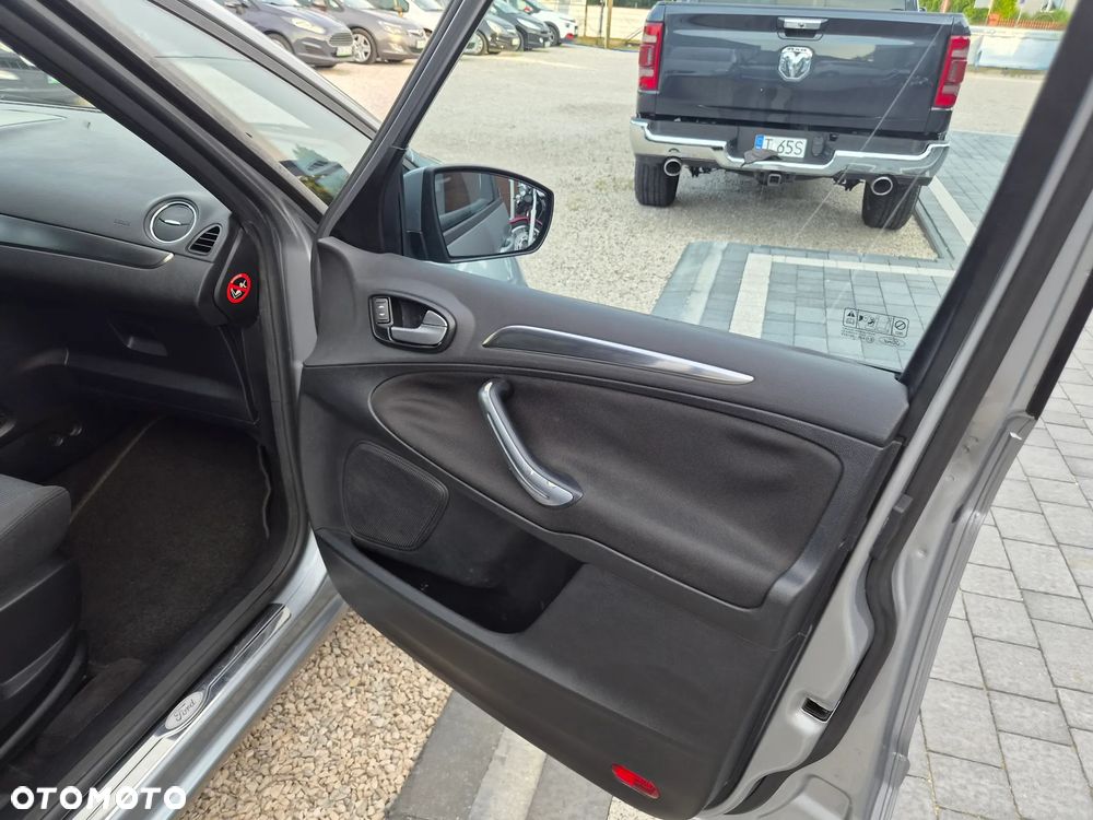 Ford S-Max - 20